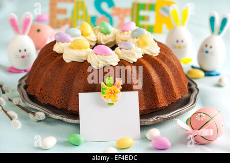 Pasqua torta al cioccolato Foto Stock