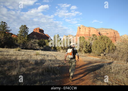 Escursioni al tramonto sul fatto nell'ombra trail a Sedona, in Arizona foto di jen lombardo Foto Stock