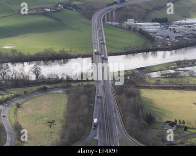 Vista in elevazione del Friarton ponte sul fiume Tay Scozia Gennaio 2015 Foto Stock