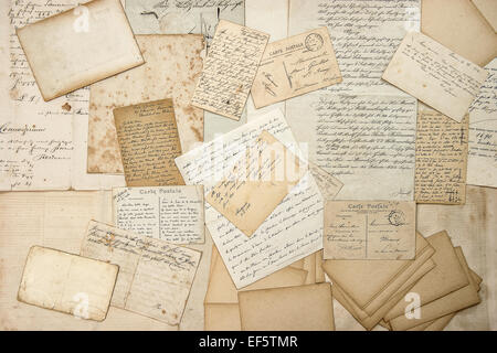 Vecchio lettere, handwritings, cartoline d'epoca, ephemera. Una schifezza di Grana carta Foto Stock