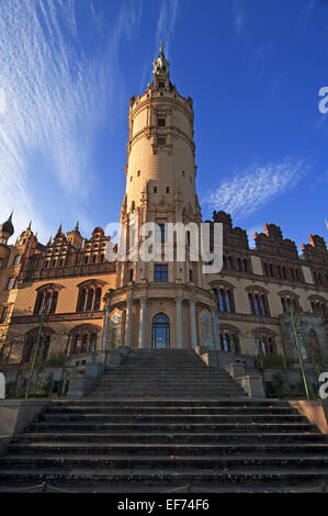 Castello di Schwerin, costruito dal 1845 al 1857, romantico dello storicismo, dal castello, Schwerin, Meclemburgo-Pomerania Occidentale Foto Stock