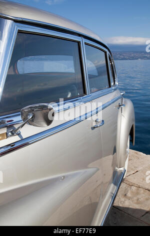 Auto d'epoca vista laterale dettagli Foto Stock