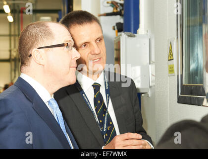 Milton Keynes, Regno Unito. 28 gen, 2015. Le scienze della vita Il ministro George Freeman Visite MP UK BIOCENTRE 28 gen 2015. Credito: Chris King/Alamy Live News Foto Stock