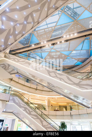 IFC Mall Shopping moderno dettagli interni in Cina a Shanghai 2014 Foto Stock