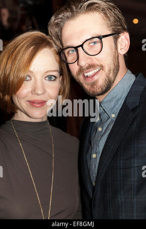 NEW YORK, NY - Gennaio 28, 2014: Dan Stevens e Susie Hariet frequentare il 2015 Casa di Gala SpeakEasy al City Winery di Manhattan Foto Stock