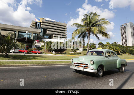 Dic. 22, 2014 - Havana, Cuba - Vista esterna del Meliâ€¡ Habana Hotel nella sezione di Miramar di L'Avana, Cuba. (Credito Immagine: © Angelo Chevrestt/ZUMA filo) Foto Stock