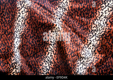 Faux leopard pattern di stampa su tessuto peloso Foto Stock