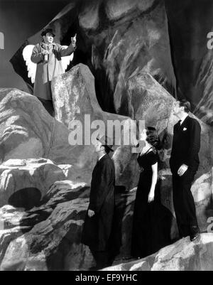 THOMAS MITCHELL, John Qualen, Rita Hayworth, Douglas Fairbanks Jr., Angeli sopra Broadway, 1940 Foto Stock