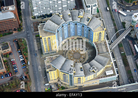 Una veduta aerea di un nuovo sviluppo residenziale in Basingstoke Foto Stock