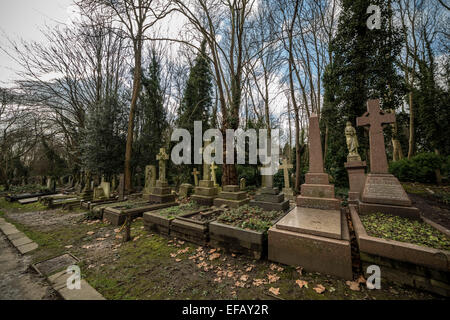 Il cimitero di Highgate (est) nel nord di Londra, Regno Unito Foto Stock