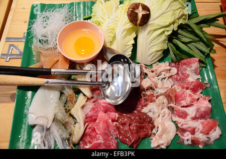 Sukiyaki o Shuba Shabu o Hot Pot in ristorante Foto Stock