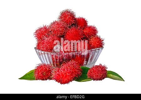 Rambutan frutto isolato su sfondo bianco Foto Stock