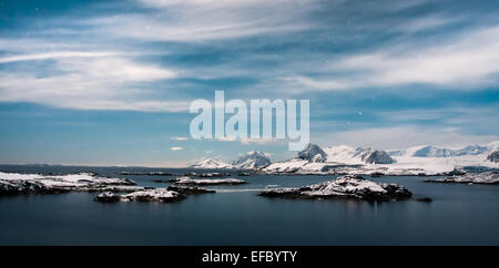 Bellissime montagne innevate Foto Stock