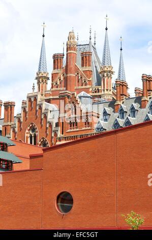 Dettagli architettonici del San Pancrazio tran stazione di Londra Foto Stock