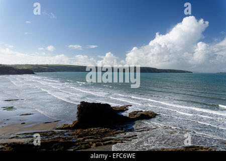 Ampia Haven (Aber Llydan in Welsh) è un villaggio e la località balneare di St sposa's Bay nel South Pembrokeshire, Galles Foto Stock