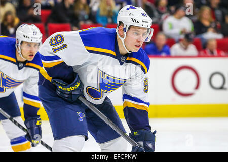 Louis Blues ala destra Vladimir Tarasenko (91) durante il gioco NHL tra la St Louis Blues e Carolina Hurricanes al PNC Arena. La St Louis Blues sconfitto la Carolina Hurricanes 3-2 in ore di lavoro straordinario. Foto Stock