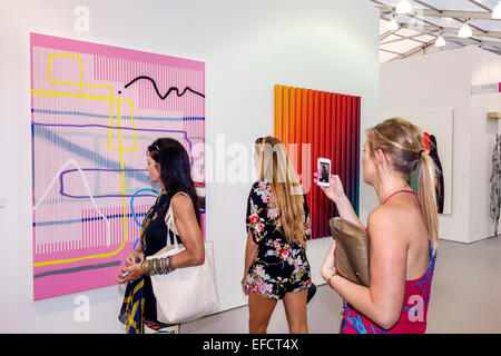 Miami Beach Florida,Untitled Contemporary Art Show,Art Basel satellite fair,Interior Inside,gallery galleries,Exhibition collection,Dittrich & Foto Stock