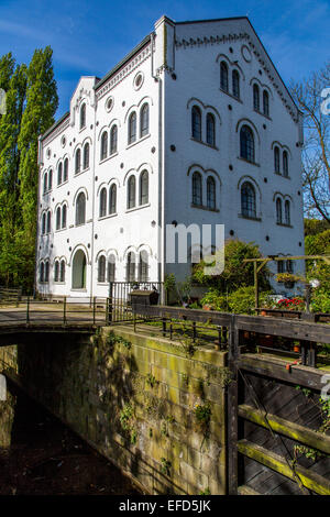 Il "Mulino Bianco' al fiume Ruhr, oggi parte della Folkwang University of arts, dipartimento musicale Foto Stock