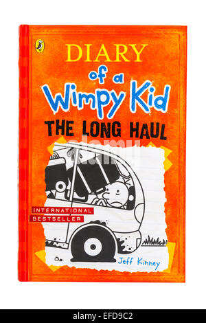 Il libro chiamato Diario di un Wimpy Kid lungo raggio da Jeff Kinney su sfondo bianco Foto Stock