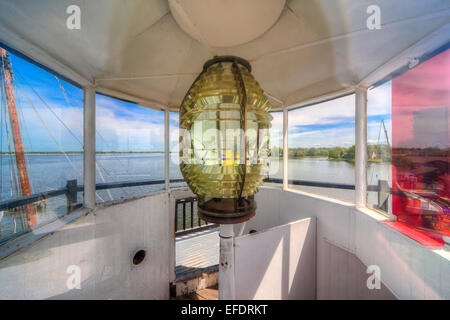 Chesapeake Bay Maritime Museum. La lente di Fresnel di Hooper stretto Faro di Punta Marina, St. Michaels Maryland Foto Stock