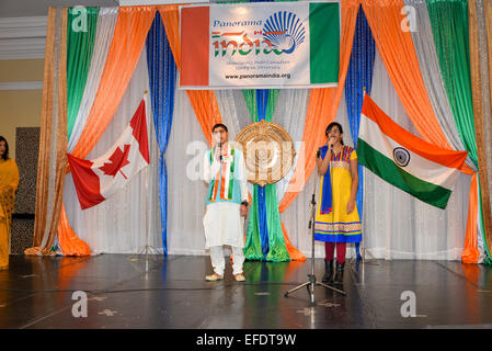 Toronto, Canada. Il 1 febbraio, 2015. BRAMPTON- il giorno della Repubblica dell' India celebrazioni portato centinaia al Pearson Convention Center a Brampton. Il giorno della Repubblica segna l'adozione di indiani la costituzione nel 1950 e la fase finale per la formazione di una repubblica indipendente dopo un fine alla dominazione britannica.Il giorno della Repubblica è effettivamente riconosciuta a gennaio 26. Quest'anno il sessantesimo occasione portato U.S. Il presidente Barack Obama per la parata annuale in India nel corso di una visita di Stato il mese scorso. Credito: Nisarg Lakhmani/Alamy Live News Foto Stock