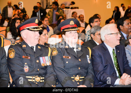 Toronto, Canada. Il 1 febbraio, 2015. BRAMPTON- il giorno della Repubblica dell' India celebrazioni portato centinaia al Pearson Convention Center a Brampton. Il giorno della Repubblica segna l'adozione di indiani la costituzione nel 1950 e la fase finale per la formazione di una repubblica indipendente dopo un fine alla dominazione britannica.Il giorno della Repubblica è effettivamente riconosciuta a gennaio 26. Quest'anno il sessantesimo occasione portato U.S. Il presidente Barack Obama per la parata annuale in India nel corso di una visita di Stato il mese scorso. Credito: Nisarg Lakhmani/Alamy Live News Foto Stock