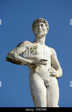 Statue di marmo raffiguranti gli atleti allo Stadio dei Marmi stadio sportivo nel Foro Italico a Roma Italia Foto Stock