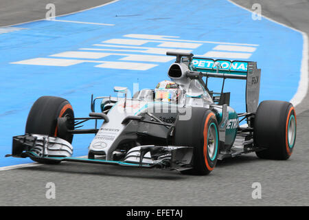 Jerez de la frontera, Spagna. 02Feb, 2015. Lewis Hamilton con la Mercedes AMG Petronas F1 W06 vettura ibrida non il giorno 2 di test per il team Credit: Azione Plus sport/Alamy Live News Foto Stock