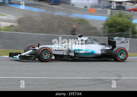 Jerez de la frontera, Spagna. 02Feb, 2015. Lewis Hamilton con la Mercedes AMG Petronas F1 W06 vettura ibrida non il giorno 2 di test per il team Credit: Azione Plus sport/Alamy Live News Foto Stock