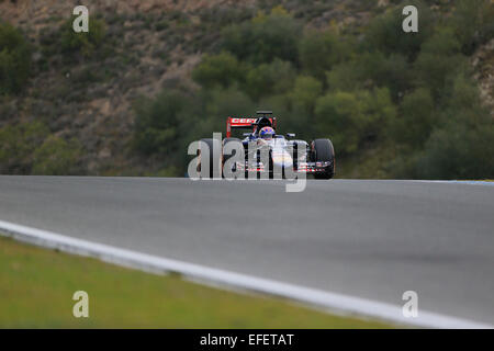 Jerez de la frontera, Spagna. 02Feb, 2015. Max Verstappen prende il controllo della Scuderia Toro Rosso STR10 durante 2 giorni di test a Jerez Credito: Azione Sport Plus/Alamy Live News Foto Stock