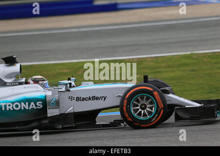 Jerez de la frontera, Spagna. 02Feb, 2015. Lewis Hamilton con la Mercedes AMG Petronas F1 W06 vettura ibrida non il giorno 2 di test per il team Credit: Azione Plus sport/Alamy Live News Foto Stock