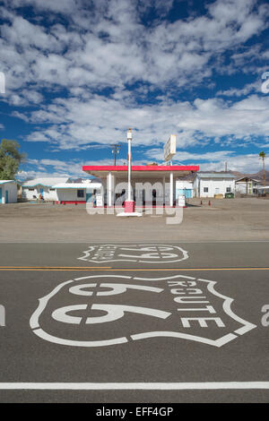 ROYS MOTEL CAFE ROUTE 66 scudi sentieri nazionali autostrada AMBOY CALIFORNIA USA Foto Stock