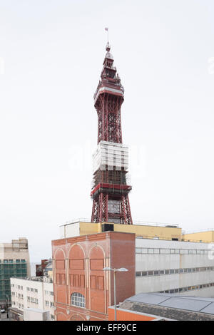 La Blackpool Tower costruzione ponteggi. Credito: lee ramsden / alamy Foto Stock