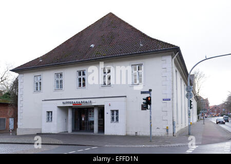 Al cosiddetto Ritterakademie in Lueneburg, Bassa Sassonia, Germania il processo contro Oscar Groening inizierà il 21 aprile. Il 93 enne ex Auschwitz SS guard, sarà provato con l accusa di essere un accessorio per l'assassinio di 300.000 persone. Groening era in carica della selezione, il conteggio e la prenotazione il denaro della gente uccisa. Foto Stock