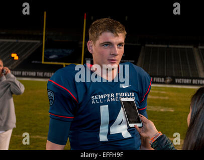 Carson, CA. 4 gennaio, 2015. Costa est Blue team e Vanderbilt Commodore commit verbali (14) Kyle Shurmur risponde alle domande dopo il quarto Annual Semper Fidelis ciotola All-American partita di calcio tra la squadra blu dalla costa orientale e la squadra bianca della costa occidentale, presso il Centro StubHub a Carson, California. La costa est blue team sconfitto il west coast team bianco 24-3. (Obbligatorio Credito: Juan Lainez/MarinMedia/Cal Sport Media) © csm/Alamy Live News Foto Stock