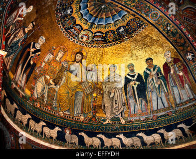 Mosaici dorati del 13th° secolo nell'abside Basilica di Santa Maria - cupola di Santa Maria in Trastevere Roma Italia Basilica Italiana di nostra Signora in Trastevere Foto Stock