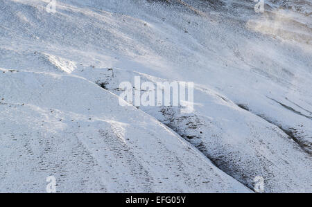 Coperta di neve Yarrow valley mountains in inverno. Scottish Borders. Scozia Foto Stock