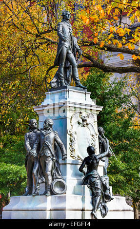 Generale Marchese de Lafayette statua Lafayette Park Autunno Washington DC. Nella rivoluzione americana generale Lafayette era un ufficiale Foto Stock