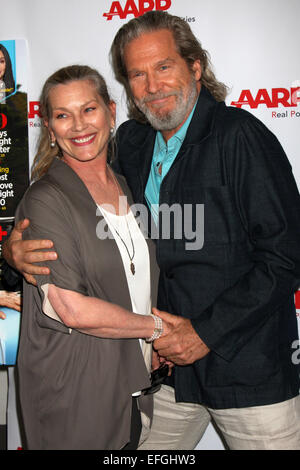 AARP pranzo in onore di Jeff Bridges che appare sull'Agosto/Settembre coperchio della AARP Magazine - Arrivi con: Susan ponti,Jeff Bridges dove: Los Angeles, California, Stati Uniti quando: 01 Ago 2014 Foto Stock