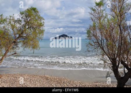 Keri beach in Grecia Zante e isola Marathonisi habitat naturale della tartaruga marina Caretta-Caretta. Foto Stock