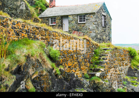 Un Fisherman's cottage ion la Cornovaglia coast Foto Stock