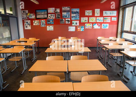 Aula vuota a scuola in Olanda Foto Stock