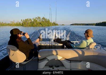 Otter Lago di viaggio di pesca, Missinipe, Saskatchewan, Canada Foto Stock