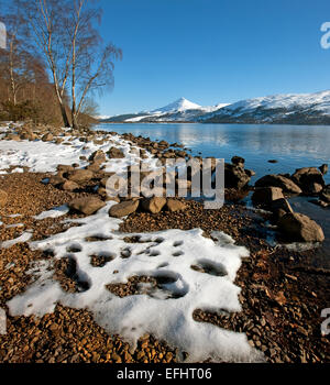 Schiehallion da Loch Rannoch, Perthshire Foto Stock