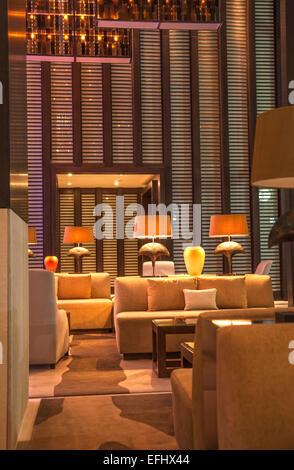 Lobby presso hotel di lusso Epic, Downtown Miami, Miami, Florida, Stati Uniti d'America Foto Stock