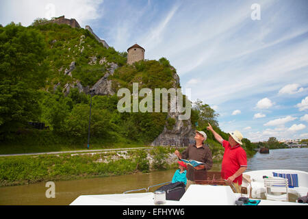 Houseboat sul Doubs-Rhine-Rhone-canale vicino Besancon, Fort, Doubs, Regione Franche-Comte, Francia, Europa Foto Stock