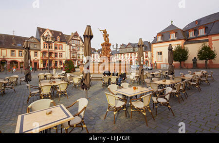 Luogo di mercato a Weilburg sul Lahn, Taunus, Westerwald, Hesse, Germania, Europa Foto Stock