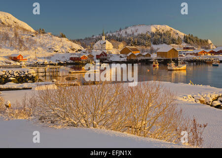 Villaggio di Moskenes in inverno, Moskenesoya, Lofoten, Nordland, Norvegia Foto Stock