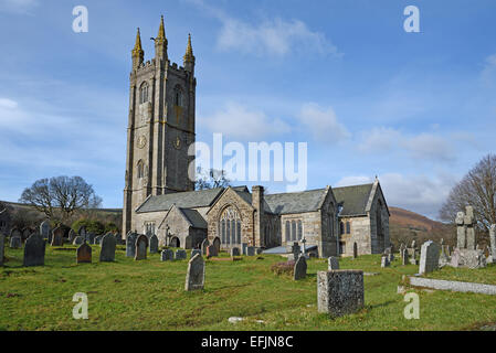 La Chiesa Parrocchiale di San Pancrazio di Widecombe -in-la-Moor , Parco Nazionale di Dartmoor, Devon, Regno Unito. Foto Stock