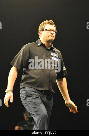 Leeds, Regno Unito. 05 feb 2015. Betway Premier League Freccette. Giornata 1. Stephen Bunting versus James Wade Credito: Azione Sport Plus/Alamy Live News Foto Stock